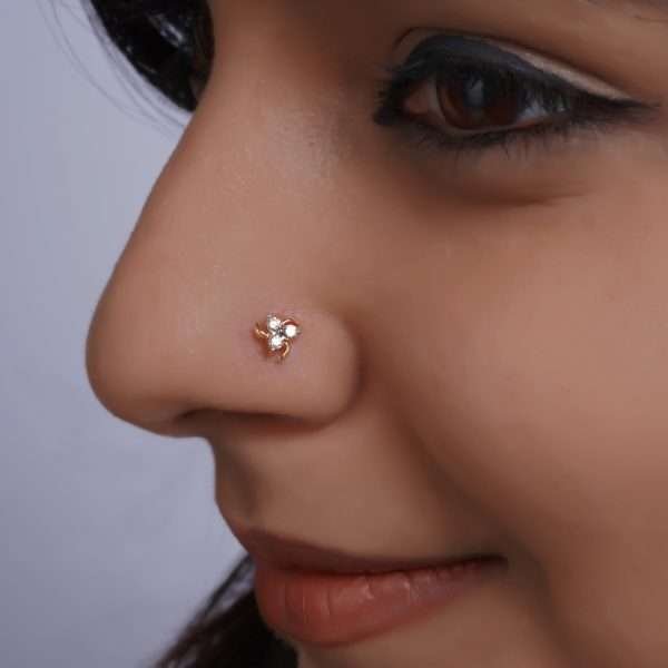 Tri-Studded Nose pin